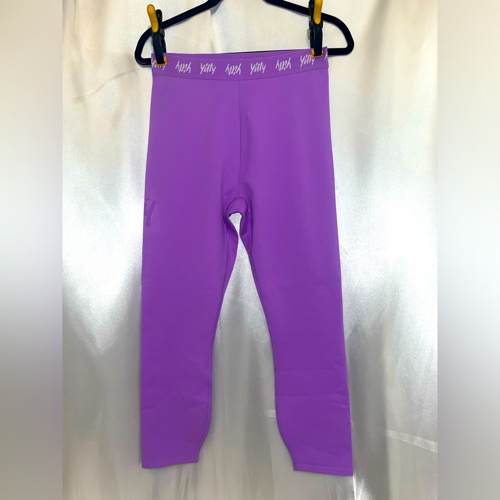 Fabletics Shaping High-waist Yitty Logo Legging 7/8, L, NWOT, never worn